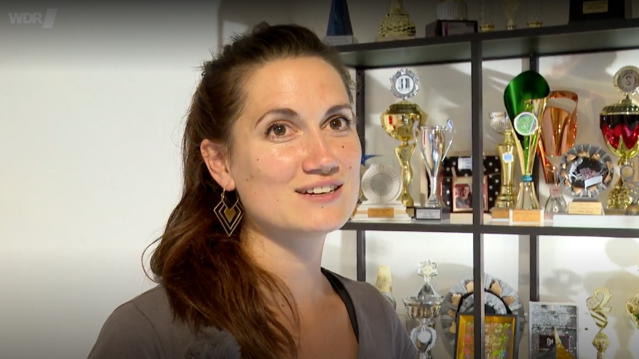 Maura Porrmann beim Warburger SV