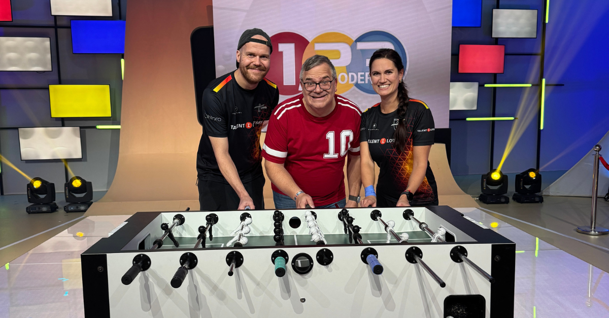 1-2-oder-3-elton-tischfussball-weltmeisterin